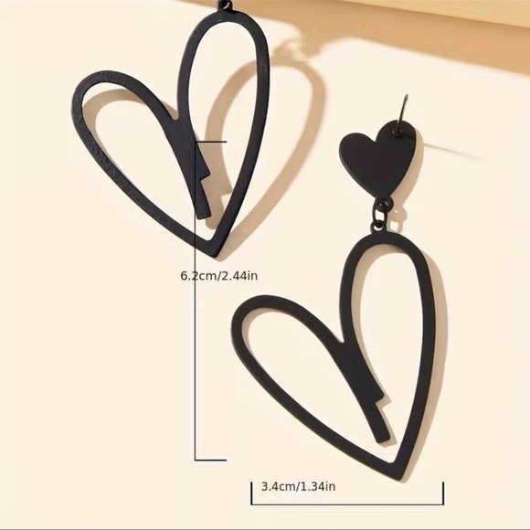 Black Matte Double Heart Drop Dangle Earrings Nwt - Picture 6 of 6